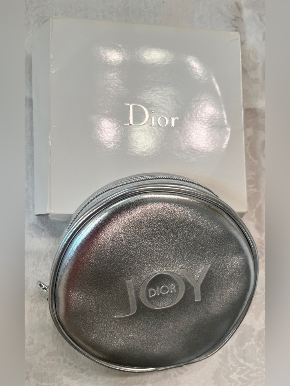 Dior Joy Silver Round Cosmetic Pouch with Star Charm and Box - Picture 7 of 7